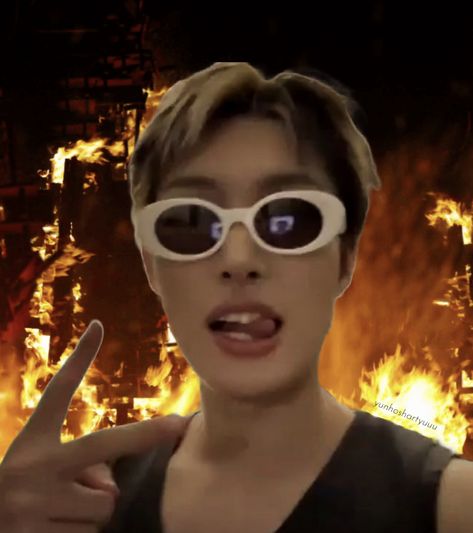 Drunk Reaction Pic, Ateez Cursed, Happy Birthday To My Husband, Birthday To My Husband, Ateez Core, Ateez Pics, Ateez Memes, Pirate Kids, Mingi Ateez