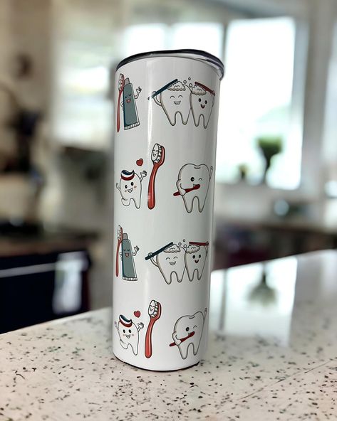 🦷🪥🥤😍 • • • • • #dental #dentistry #dentalcrazed #dentalgift #dentist #dentalhygiene #rdh #rda #tumbler Tumbler