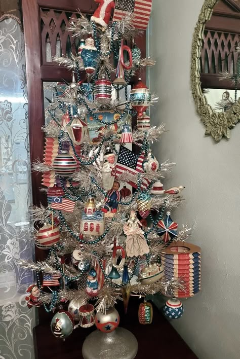 Patriotic Tree, Americana Christmas, Red White And Boom, Vintage 4th Of July, 4th Of July Images, Fourth Of July Ideas, Antique Christmas Tree, July Images, 4 Th Of July