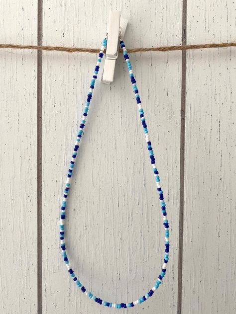 Nackles Design, Atlantis Necklace, Small Bead Necklace, Types Of Blue, Diy Beaded Rings, Preppy Jewelry, Diy Collier, Beaded Jewelry Necklaces, Diy Jewelry Unique