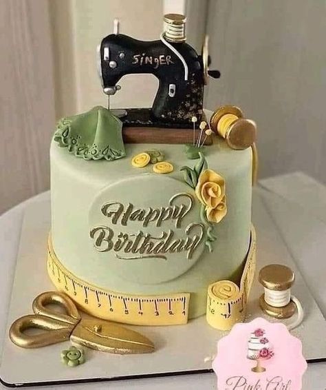 Birthday Name Cake, Sewing Machine Cake, Sewing Cake, Cake Magic, Torte Creative, Birthday Cake For Mom, Fondant Cake Designs, Name Cake, Cake Name