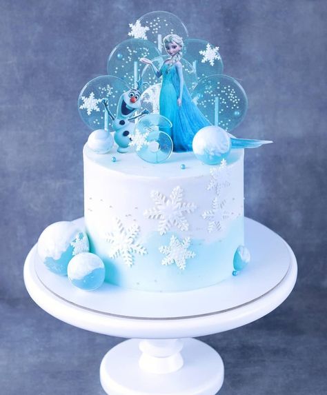 Elsa Torte, Frozen Birthday Decorations, Elsa Birthday Cake, Frozen Birthday Party Cake, Elsa Cake Frozen, Fairy Birthday Cake, Frozen Theme Cake, Animal Birthday Cakes, Elsa Cakes