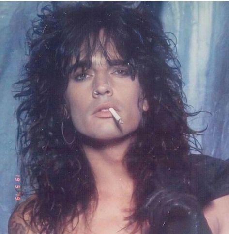 Bad times don't last, but bad guys do, Happy Birthday Tommy Lee!! Nikki Sixx 80s, Nikki Sixx, Tommy Lee, Black Hair, A Man, Long Hair, Piercings, A Woman, Hair