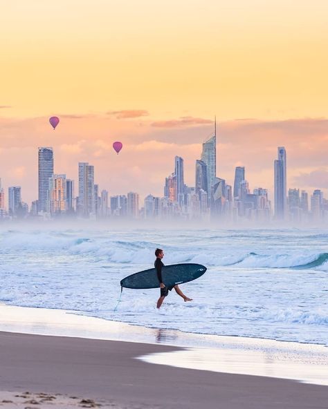 Australia on Instagram: “Surf's up, @destinationgoldcoast! 🏄 With some of the best surf beaches in the world, @queensland's #GoldCoast captured here by…” Australia Tourism, Cold Heart, Australia Vacation, Perfect Morning, World Water, Gold Coast Australia, Beaches In The World, Best Places To Visit, Canberra