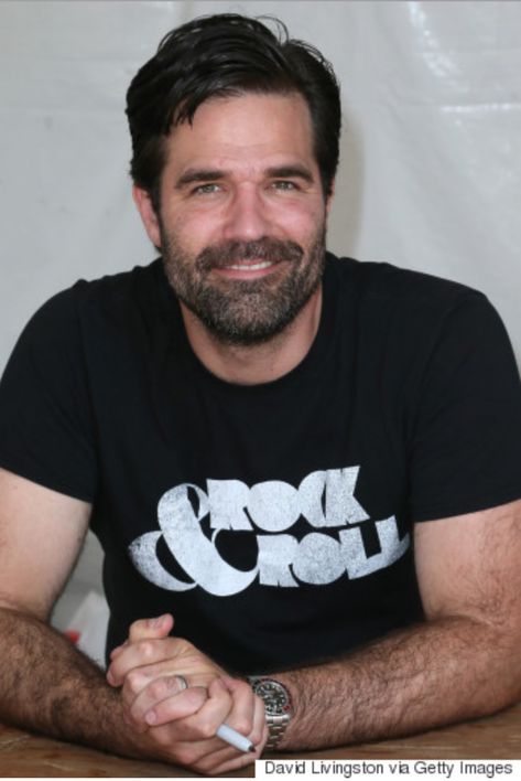 Comedian, Rob Delaney Rob Delaney, Mens Glasses, Men Looks, Comedians, Short Sleeve Shirt, Actors, Google Search, Mens Tshirts, Mens Tops