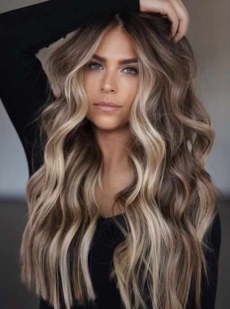 Rambut Brunette, Bronde Balayage, Brunette Hair With Highlights, Money Piece, Balayage Hair Dark, Beauty Corner, Dirty Blonde Hair, Long Dark Hair, Hair Affair