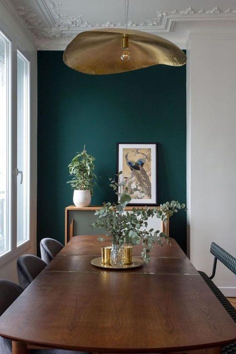 Perete Accent, Green Accent Walls, Green Dining Room, Dark Green Walls, Interior Design Minimalist, Headboard Wall, Green Walls, Design Del Prodotto, Decor Minimalist