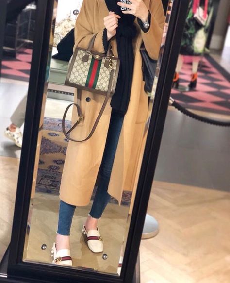 Gucci Ophidia bag Gucci Tote Bag Outfit, Gucci Ophidia Bag Outfit, Gucci Bag Outfit Street Styles, Gucci Ophidia Shoulder Bag, Gucci Bag Outfit, Gucci Ophidia Bag, Tote Bag Outfit, Gucci Outfit, Luxury Outfit