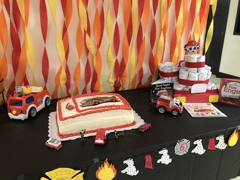 Firefighter Baby Showers, Firefighter Baby, Cake Cover, Baby Boy Shower, Firefighter, Shower Ideas, Sprinkles, A Table, Table Top