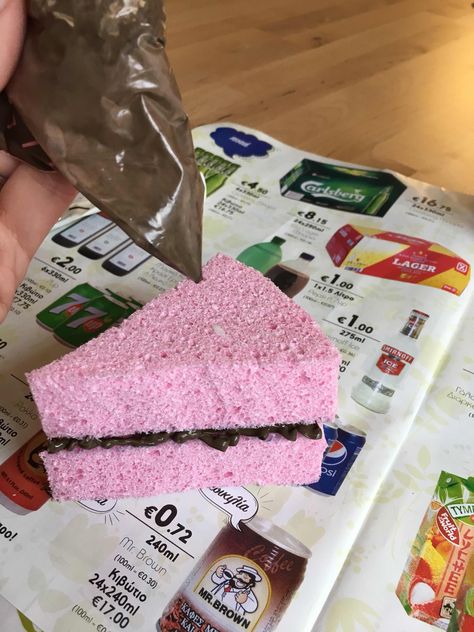 Fake Rock Candy Diy, Diy Fake Dessert, Fake Sweets Diy, Diy Fake Cake Prop, Diy Faux Food, Fake Food Art, Faux Food Props Diy, Fake Cupcakes Diy, Diy Fake Candy Decorations