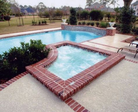 Red Brick border on a Paver pool deck. JR Pavers. Tampa, FL Red Brick Home With Pool, Red Brick Pool Deck, Paver Pool Deck, Red Brick Pavers, Brick Border, Fireplace Patio, Pools For Small Yards, Small Yards, Brick Paving