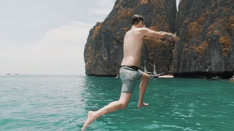 New party member! Tags: jump ocean jumping vacation diving robin schulz Diving Gif, Jumping Gif, Robin Schulz, Jump Party, Hiking Gif, Meme Gif, January 10, Awesome Art, Fantastic Art