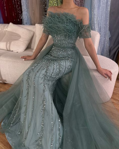 LA71634A Gown With Overskirt, Prom Night Dress, Mermaid Evening Dresses, Gowns Of Elegance, Evening Dresses Elegant, Easy Hairstyles For Long Hair, Prom Night, Caramel Color