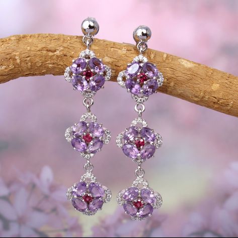 Another beautiful linked dangles with sparkling amethyst and garnet Length variation available #amethyst #amethystearrings #gemstonejewelry #birthstonejewelry Jewelry Prom, Silver Chandelier Earrings, Long Flowers, Prom Jewelry, Earrings Dainty, Art Deco Earrings, Earrings Wedding, Purple Lilac, Moonstone Pendant