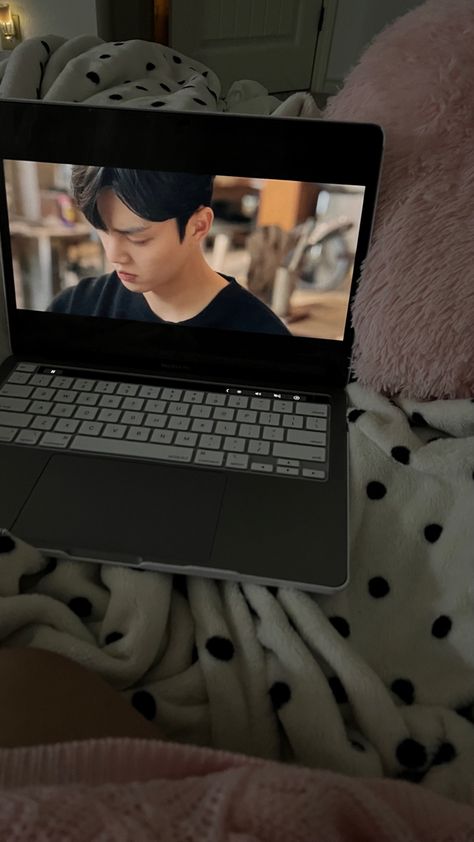 Watching Drama On Laptop, Computer Photo, Han So Hee, Scrapbook Cover, So Hee, Cute Romance, Black Hair Kpop, Song Kang, Kdrama Quotes