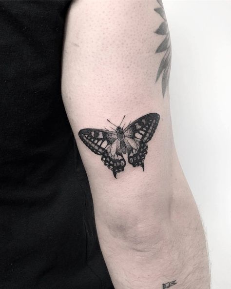 Black Grey Tattoo, Emo Tattoos, Tattoo Van, Tattoo Garden, Butterfly Tattoo Meaning, Mark Tattoo, Single Needle Tattoo, Butterfly Tattoos, Butterfly Tattoo Designs