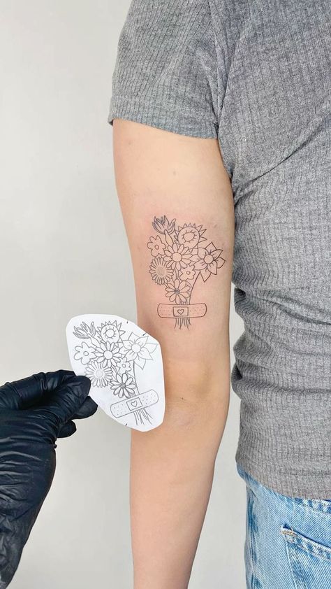 Flower Bouquet Family Tattoo, Family Draws Tattoo, Bouquet Of Flowers Drawn By Family Tattoo, Flower Family Tattoos, Family Flowers Tattoo, Small Flower Bouquet Tattoo, Family Flower Bouquet Tattoo, Family Bouquet Tattoo, Tattoo Flower Bouquet