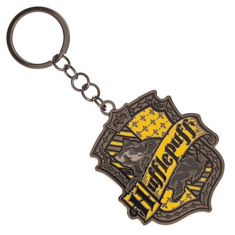 Harry Potter Shopping, Hufflepuff Things, Harry Potter Trip, Harry Potter Houses Crests, Harry Potter Keychain, Hufflepuff Pride, Harry Potter Items, Hufflepuff House, Harry Potter Style