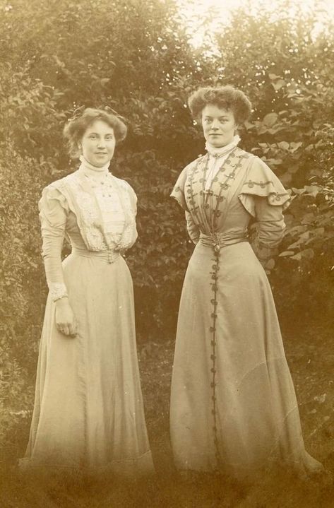 Edwardian Era Aesthetic, 1880s Fashion Poor, Edwardian Fashion Women, Edwardian Photos, Edwardian Aesthetic, Edwardian Photographs, Edwardian Woman, Edwardian Women, Silent Sky