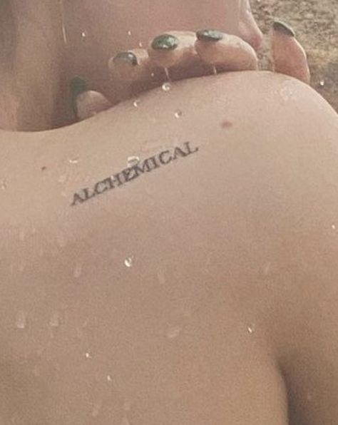 Do It For Aphrodite Tattoo Dove Cameron, Heaven On Earth Tattoo, Heaven Sent Hell Bent Tattoo, Alchemical Tattoo, Cameron Hair, Aphrodite Tattoo, Dove Cameron Tattoo, Alchemy Tattoo, Earth Tattoo