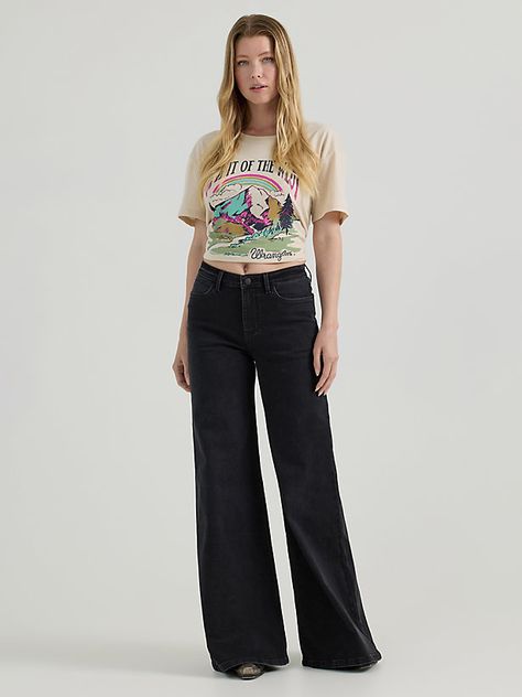 Women's Wide Leg Jean Wide Leg Pants Graphic Tee Outfit, Mid 30s Fashion Outfits Women, Seattle Street, Wrangler Women, Black Wide Leg Jeans, Chola Style, Wrangler Pants, Pocket Stitching, 30s Fashion