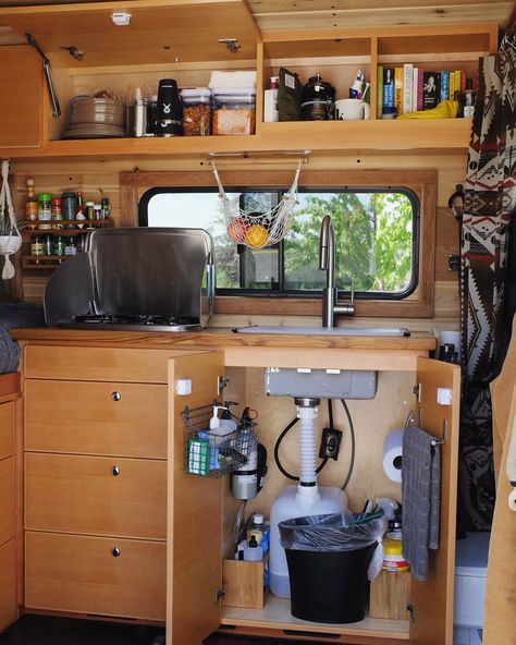 Vw Minibus, T3 Vw, Kombi Motorhome, Sink Plumbing, Diy Campervan, Sprinter Van Conversion, Kombi Home, Van Life Diy, Campervan Interior