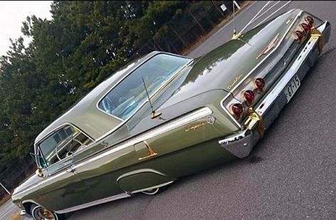 62 Impala, 1962 Chevy Impala, Impala Lowrider, Bronco Truck, 64 Impala, Low Riding, Dropped Trucks, Vintage Sports Cars, Impala Ss