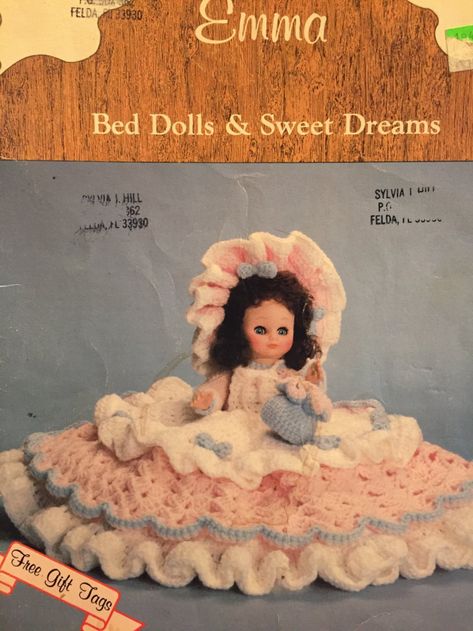 This is a very cute pattern for a pillow/bed doll and dress from Dumplin Designs. Pattern calls for worsted weight yarn. Bed Doll Crochet Patterns Free, Bed Dolls Crochet Patterns, Crochet Bed Dolls Free Pattern, Bed Dolls, Crochet Bed, Victorian Bride, Doll Crochet Pattern, Crochet Doll Dress, Pillow Bed