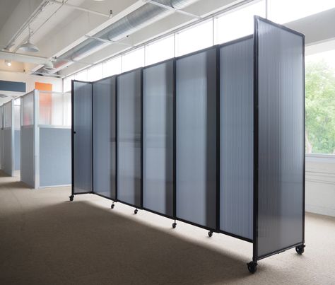 This StraightWall has a polycarbonate core with a durable aluminum frame. Each polycarbonate plastic panel features a lightweight but durable construction that fits perfectly in classrooms, malls, or construction zones. Partition Design Modern, Modern Partition, Cubicle Partitions, Folding Partition, Portable Partitions, Wall Partition Design, Wall Partition, Sound Panel, Diy Room Divider