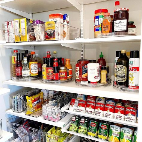 Pantry goals! mDesign's spinners are perfect for condiments and sauces, all you have to do it spin it to see all that you have! 📷 @sorttossrepeat/instagram Pantry Condiment Organization, Pantry Sauce Organization, Sauce Cabinet, Sauce Organization, Pantry Organization Corner, Modern Lazy Susan, Lazy Susan Corner Cabinet, Kitchen Lazy Susan, Pantry Goals