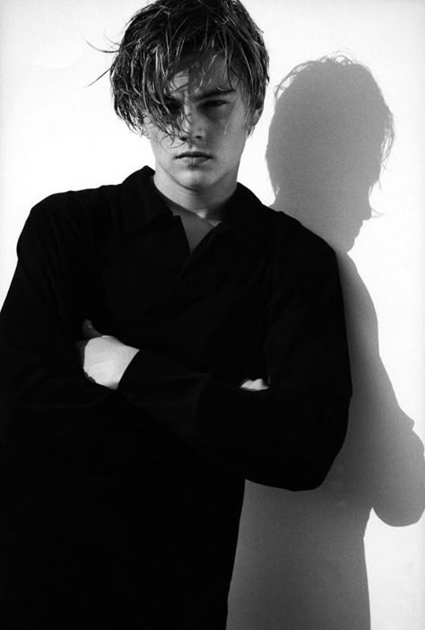 Leonardo Dicaprio 1996, Leonardo Dicaprio Photos, Leonardo Dicaprio 90s, 90s Actors, Jack Dawson, Young Leonardo Dicaprio, Claire Danes, Leo Dicaprio, Most Handsome Men