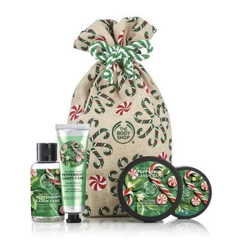 Discover our Festive Sack of Peppermint Candy Cane delights, the new Christmas fragrance by The Body Shop for your favorite beauty products! Body Shop Christmas, Christmas Graffiti, The Body Shop Gifts, Christmas Fashion Photography, Pretty Office Supplies, Body Shop At Home, Hermes Perfume, Peppermint Candy Cane, Natural Christmas