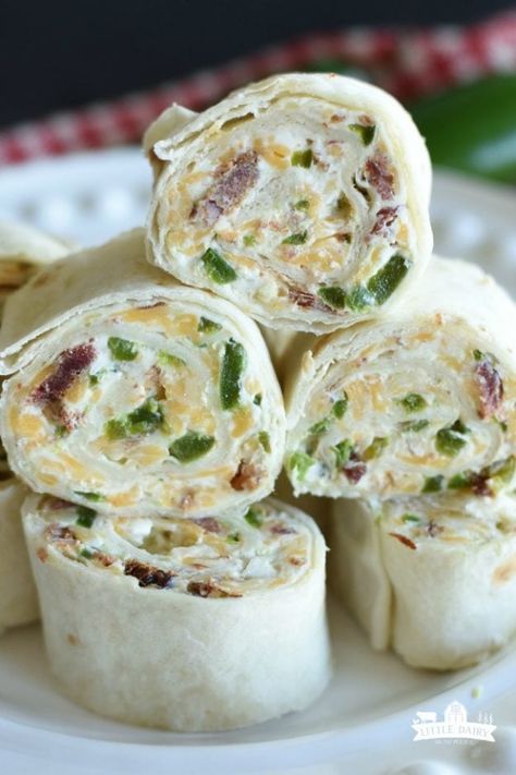 Wedding Food Appetizers, Viral Food, Tortilla Rolls, Make Ahead Appetizers, Roll Ups Tortilla, Pinwheel Recipes, Jalapeno Popper, Food Appetizers, Finger Food Appetizers