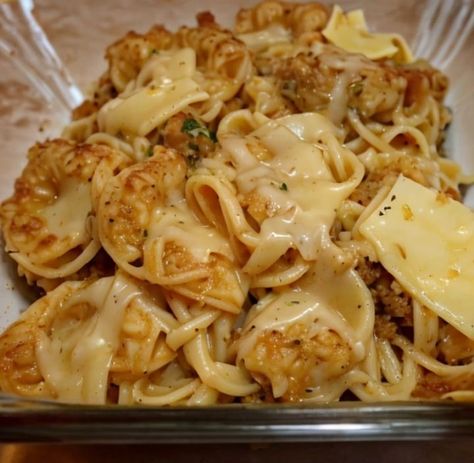 Pennsylvania Dutch Bridled Noodles ��– Naomi's Recipes Bridled Noodles Pennsylvania Dutch, Pennsylvania Dutch Recipes Comfort Foods, Cooked Noodles Recipes, Buttered Egg Noodles Recipes, Egg Noodles Recipes Easy, Leftover Egg Noodles Recipes, Amish Egg Noodle Recipes, Reams Noodles Recipes, Wide Egg Noodle Recipes