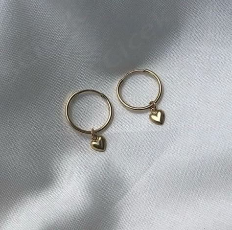 Sold out $154.00 Gold Earrings Aesthetic, Tiny Heart Bracelet, Pretty Jewelry Necklaces, Earrings Aesthetic, Hoops Gold, Jewelry Accessories Ideas, Dope Jewelry, Girly Accessories, Classy Jewelry