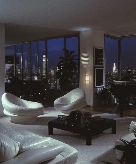 80s Apartment, Old Money Interior Design, Old Money Interior, Futuristic Apartment, Penthouse Aesthetic, 80s Interior Design, 80s Home, 80s Interior, Retro Interior Design