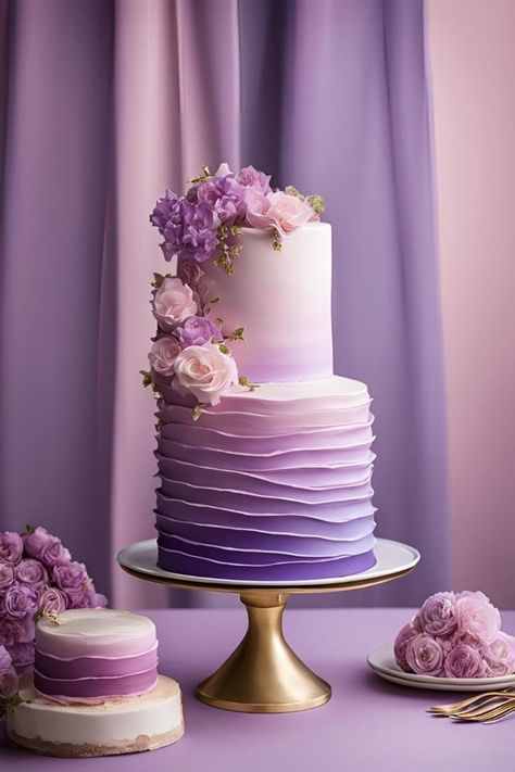 Light Purple Wedding, Floral Cake Design, Lavender Wedding Cake, Purple Cakes Birthday, Pastel Baby Shower, Purple Cakes, Crown Cake, Pink Wedding Cake, Engagement Cakes