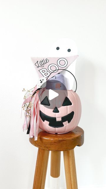 S T E P H✨DIY Creator + Maker on Instagram: "Long Live The Pink Pumpkin Bucket✨Some (or all of you may remember this one) as it was one of my first DIY upgrades back in 2019 and still considered one of the most loved DIYs over the years🫶🏻  This an upgraded tutorial as it include FAQs, tips + even brands I used to make it come out clean and crips🎃✨ . MAKING NOTE: wiping the bucket down with soap + water and let dry before spraying is one of my key tips! Since it can really make all the difference. For all the supplies I used, comment, “pink pumpkin”💕 . Then save for when you want to go MAKE🫶🏻 . . . . . . . . . . . . . #halloweendiy #pinkpumpkin #pinkhalloween #halloweenpumpkins #diyhalloween #diyhalloweencrafts" Diy Trick Or Treat Buckets, Pumpkin Bucket Decor, Plastic Pumpkins Makeover, Plastic Pumpkins Bucket, Bucket Decor, Treat Bucket, Pumpkin Bucket, Plastic Pumpkins, Boo Basket