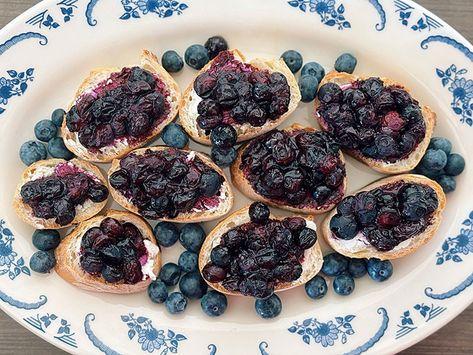 BASIL BLUEBERRY RICOTTA BRUSCHETTA - Dallas Farmers Market Ricotta And Blueberries, Blueberry Goat Cheese Appetizer, Basil Blueberry Ricotta Bruschetta, Ricotta Lemon Basil Honey Bruschetta, Ricotta Bruschetta, Herbed Ricotta Bruschetta, Blueberry Ricotta, Dallas Farmers Market, Blueberry Salad