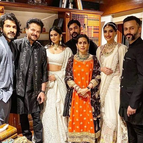 Diwali Looks Of Bollywood Celebs To Steal For Wedding Season Plunging Neckline Blouse, October Trends, Lehenga Color Combinations, Anand Ahuja, Sabyasachi Sarees, Rhea Kapoor, Golden Saree, Minimal Makeup Look, Anil Kapoor