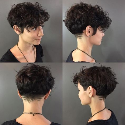 Bob Inversat, Short Curly Pixie, Curly Pixie Cuts, Curly Short, Curly Pixie, Short Curly Haircuts, Natural Wavy Hair, Haircuts For Curly Hair, Short Hair Tutorial