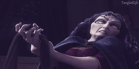 Mother Gothel in Tangled: Donna Murphy | Here's What The Voices Of Disney Villains Look Like In Real Life Gothel Rapunzel, Kylo Rey, Mother Gothel, Tangled 2010, Poor Unfortunate Souls, I Saw The Light, Her Cut, Disney Tangled, Star Wars Fandom