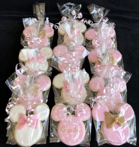 Pink White And Gold Minnie Mouse Party, Minnie Mouse Cookies 1st Birthday, Pink And Gold Minnie Mouse Party, Minnie Mouse Cake Design, Minnie Cookies, Minnie Baby Shower, Minnie Mouse Birthday Theme, Mouse Cookies, Minnie Mouse Cookies