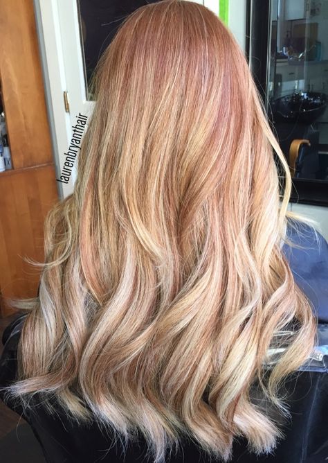 Copper blonde balayage Blonde With Ginger, Copper Roots Blonde Ends, Copper Blonde Balayage, Blonde Copper, Ginger Roots, Blonde Ends, Red Blonde, Red Blonde Hair, Strawberry Blonde Hair Color