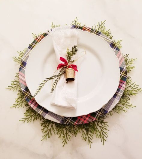 Christmas Chargers, Plaid Wrapping Paper, Mason Jar Dispenser, Pretty Table Settings, Winter Planter, Gold Chargers, Feather Diy, Table Decorating, Happy Hour Cocktails