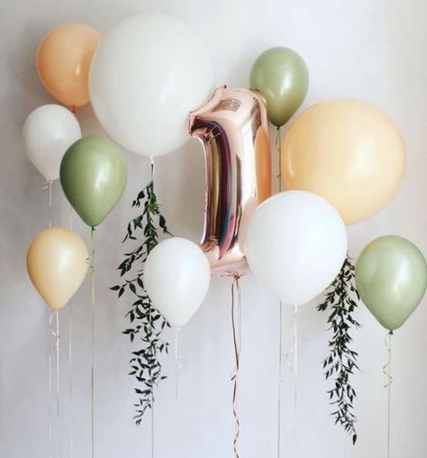 Blush First Birthday Party, Floating Balloon Backdrop, First Birthday Setup At Home, 1st Birthday Table Set Up, 1 Year Baby Girl Birthday Decoration, 1 Year Baby Boy Birthday Decoration, First Birthday Table Setup, Neutral Birthday Party Themes, Wild One Birthday Party Girls Diy