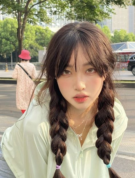 Ulzzang Hair, Medium Long Haircuts, Pigtail Hairstyles, Peinados Fáciles Para Cabello Corto, Hair Stylist Life, Hair Reference, Long Hair Cuts, Medium Length Hair Cuts, Aesthetic Hair