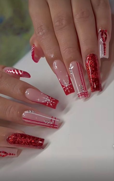 Red Acrylic Nails, Holiday Nail Designs, Winter Nails Acrylic, Girly Acrylic Nails, Long Acrylic Nails Coffin, Acrylic Nails Coffin Pink, Christmas Nails Acrylic, Long Square Acrylic Nails, Acrylic Nails Coffin Short