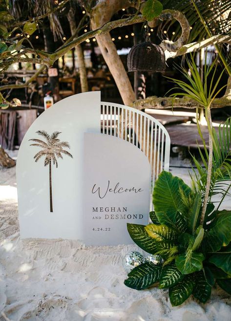 Wedding Welcome Sign Ideas, Welcome Sign Ideas, Tropical Wedding Decor, Palm Wedding, Destination Wedding Decor, Oahu Wedding, Cabo Weddings, Beach Wedding Inspiration, Wedding Beach Ceremony