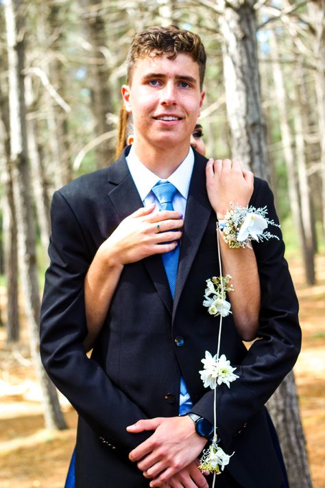 Prom Photos Couple, Prom Photoshoot Ideas, Prom Photo Ideas, Homecoming Couple, Talladega Alabama, Luray Virginia, Tacoma Wedding, Good Photography, Prom Pics